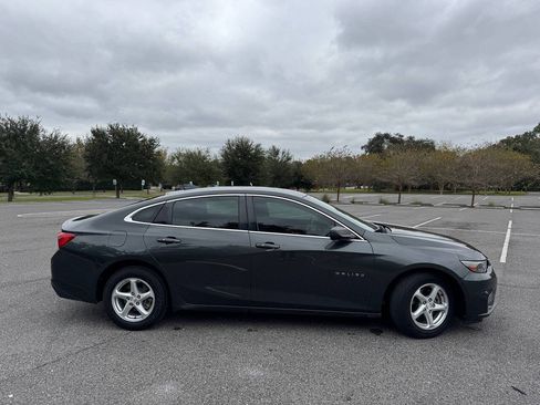 Used 2018 Chevrolet Malibu LS image 11
