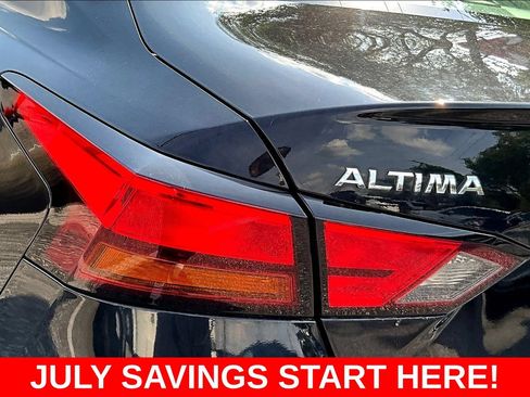 Used 2021 Nissan Altima 2.5 SR FWD image 30
