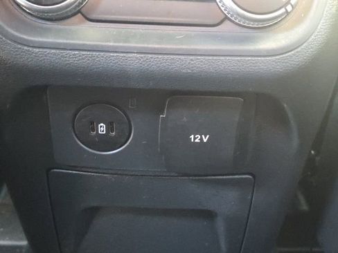 Used 2025 Ford Explorer ST-Line image 22