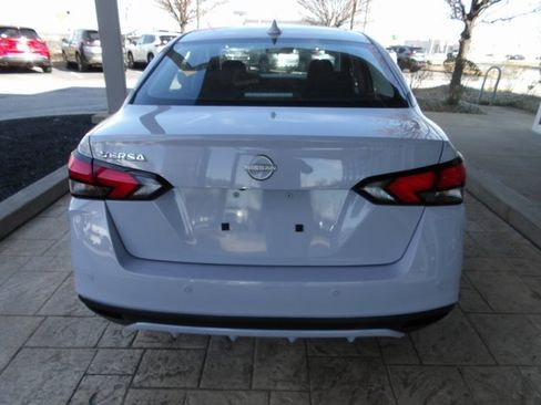 Used 2025 Nissan Versa SV w/ Trunk Package image 6