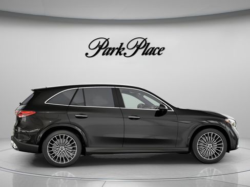Used 2026 Mercedes-Benz GLC 300 image 25