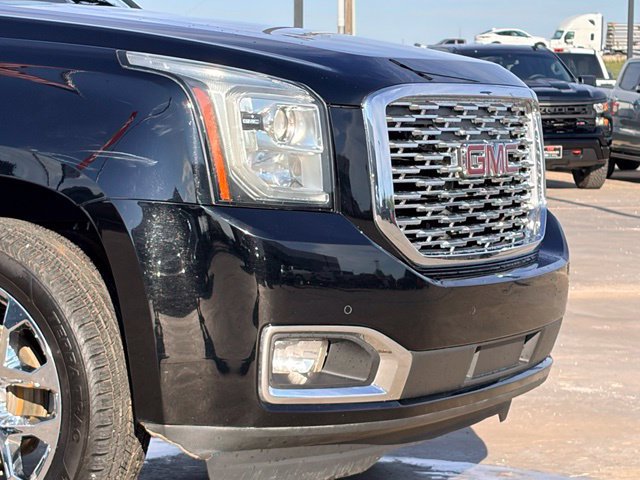 Used 2020 GMC Yukon XL Denali w/ Denali Premium Package AWD/4WD image 9