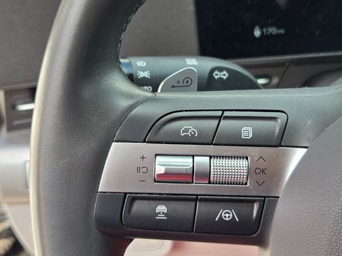 Used 2024 Hyundai Kona SEL image 13