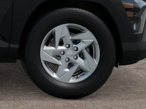 Used 2026 Hyundai Kona SE FWD image 8
