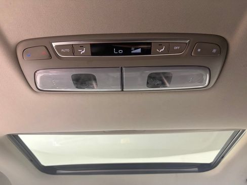 Certified 2024 Kia Telluride S w/ S Sunroof Package AWD/4WD image 13