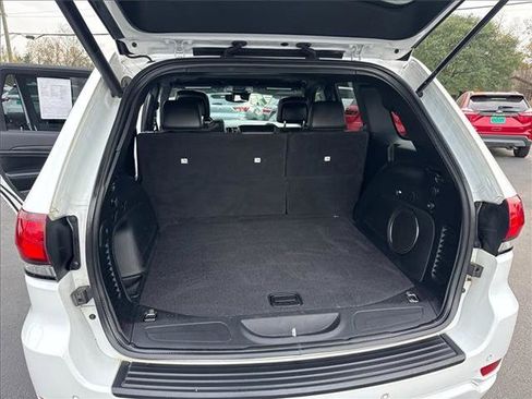 Used 2021 Jeep Grand Cherokee Laredo X image 15