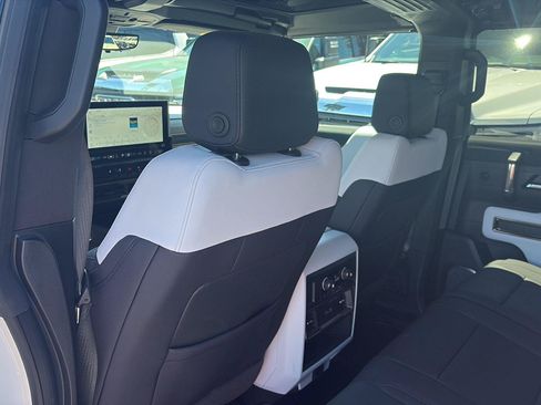 Used 2025 GMC Hummer EV 3X AWD/4WD image 25
