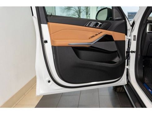 New 2026 BMW X5 xDrive50e w/ Premium Package AWD/4WD image 53