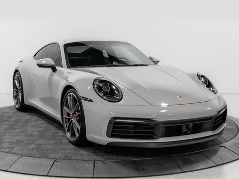 Used 2020 Porsche 911 Carrera 4S AWD/4WD image 13