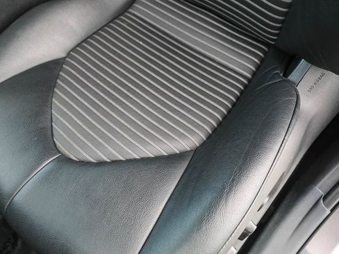 Certified 2022 Toyota Camry SE image 25