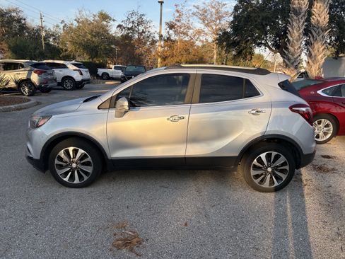 Used 2018 Buick Encore Preferred image 4