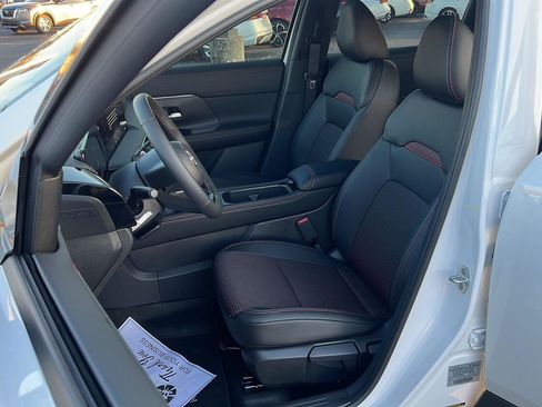 New 2026 Nissan Kicks SR w/ Cold Weather Package image 14