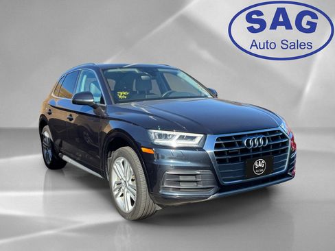Used 2019 Audi Q5 2.0T Premium Plus w/ Premium Plus Package AWD/4WD image 2