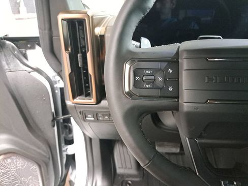 New 2025 GMC Hummer EV 2X image 16