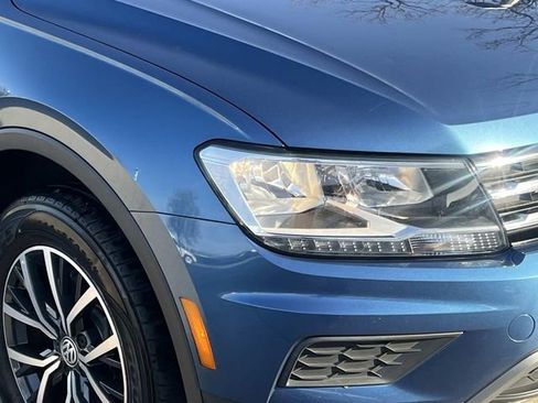 Used 2019 Volkswagen Tiguan SE w/ Panoramic Sunroof Package image 6