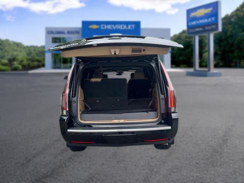 Used 2019 Cadillac Escalade Platinum AWD/4WD image 40