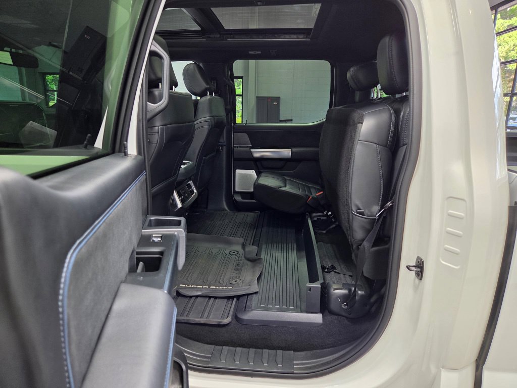 Used 2025 Ford F250 Platinum AWD/4WD image 17
