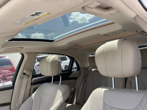 Used 2018 Mercedes-Benz S 560 Sedan image 28