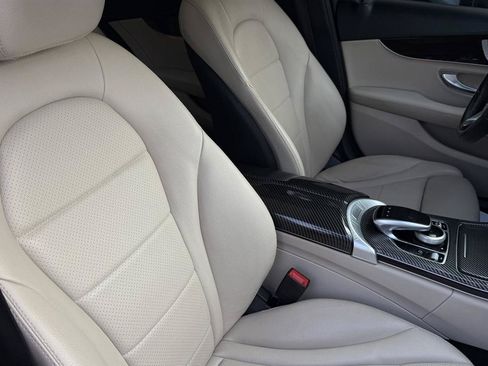 Used 2017 Mercedes-Benz C 300 4MATIC Sedan image 45