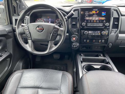 Used 2021 Nissan Titan PRO-4X w/ Pro-4x Convenience Package AWD/4WD image 11