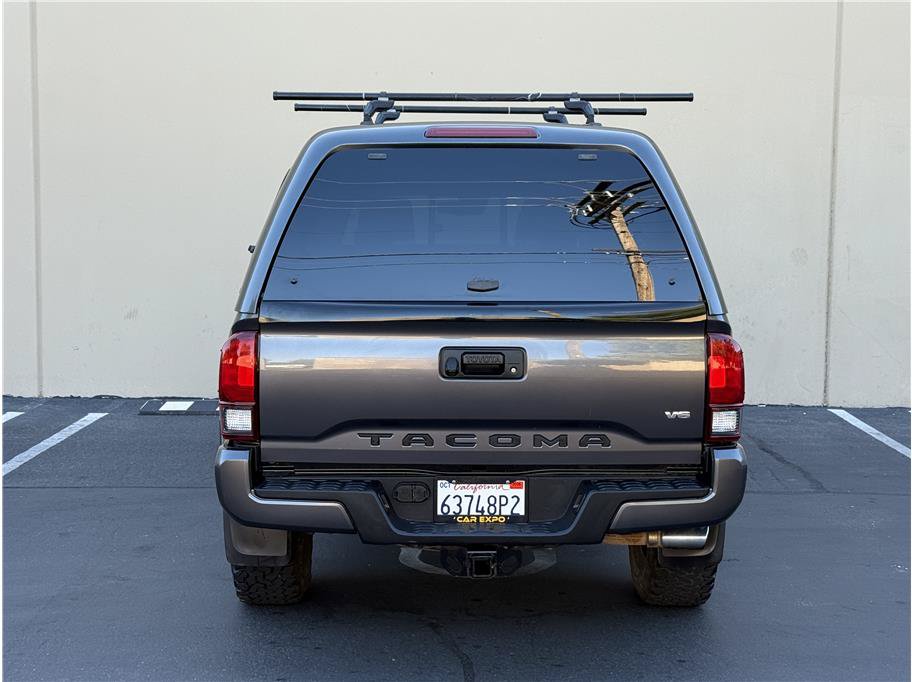 Used 2019 Toyota Tacoma TRD Sport AWD/4WD image 34