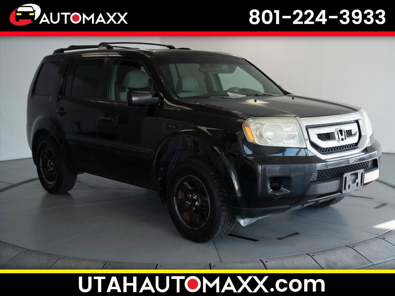 Used 2010 Honda Pilot LX image 1