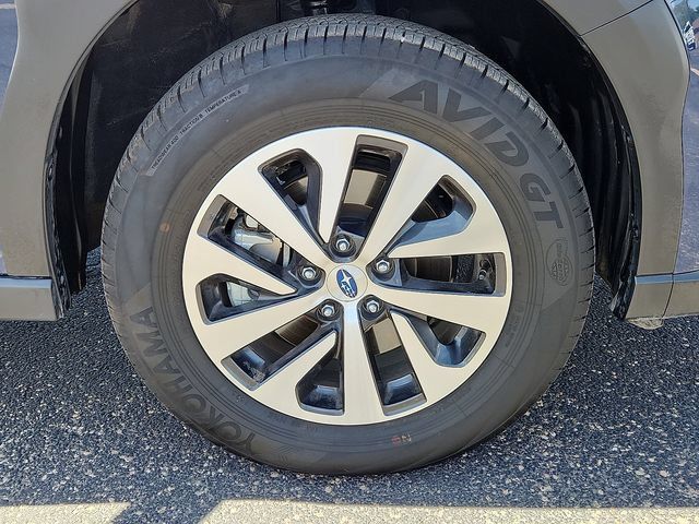 Certified 2025 Subaru Outback AWD/4WD image 7