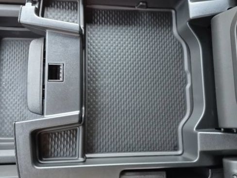 New 2026 RAM 1500 Express AWD/4WD image 19
