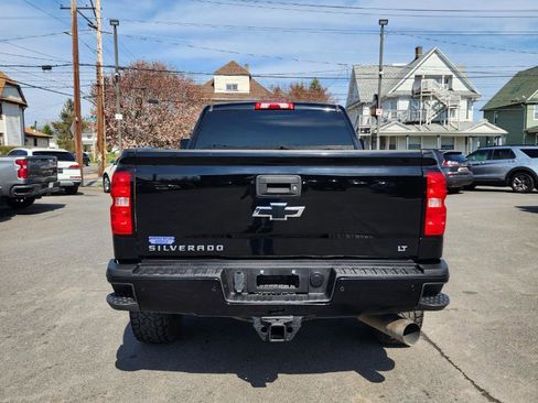 Used 2018 Chevrolet Silverado 2500 LT w/ Midnight Edition image 18