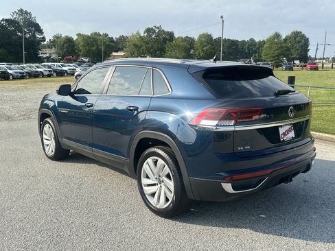Used 2022 Volkswagen Atlas Cross Sport SE AWD/4WD image 7