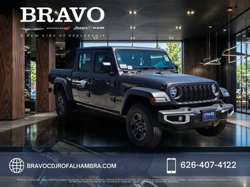 New 2026 Jeep Gladiator Sport AWD/4WD image 1