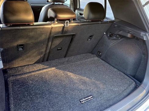 Used 2019 Volkswagen GTI SE image 27