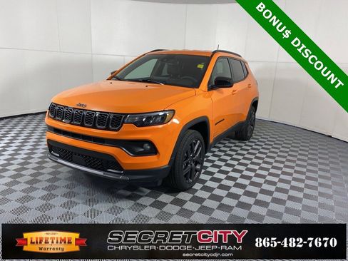 New 2026 Jeep Compass Latitude image 3