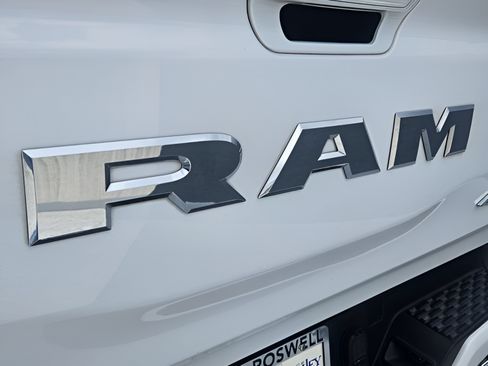 Used 2025 RAM 1500 Limited AWD/4WD image 43