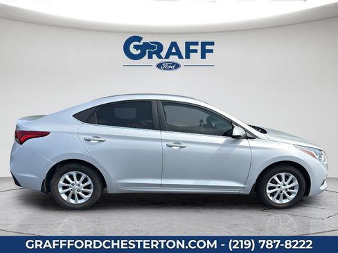 Used 2021 Hyundai Accent SEL FWD image 6