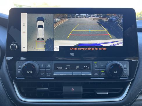 Used 2024 Toyota Grand Highlander Limited image 4