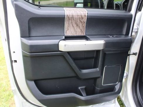 Used 2019 Ford F250 Lariat w/ Lariat Ultimate Package AWD/4WD image 25