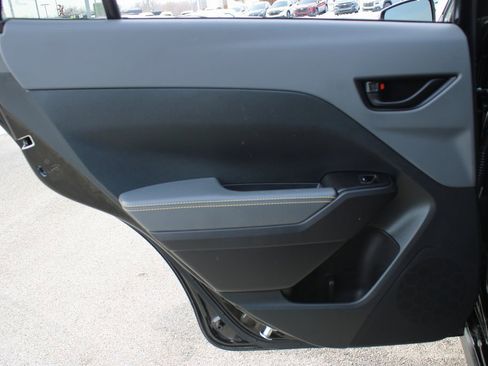 Certified 2025 Subaru Crosstrek 2.5i Sport image 23