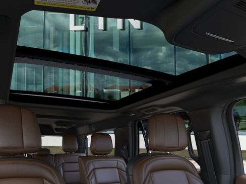 New 2026 Lincoln Navigator L Reserve AWD/4WD image 22