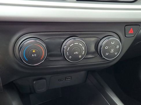 Used 2024 Chevrolet Trax LS image 26