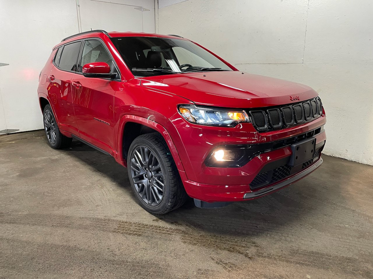 Used 2022 Jeep Compass Limited AWD/4WD image 1
