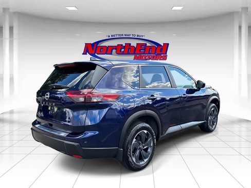 Used 2025 Nissan Rogue SV AWD/4WD image 7