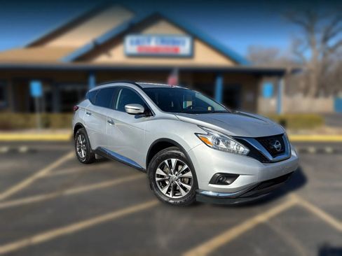 Used 2016 Nissan Murano SV image 1