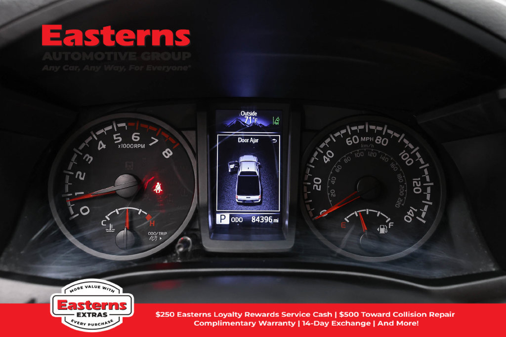 Used 2023 Toyota Tacoma SR RWD image 18
