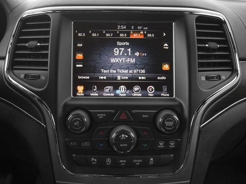 Certified 2017 Jeep Grand Cherokee Overland AWD/4WD image 10