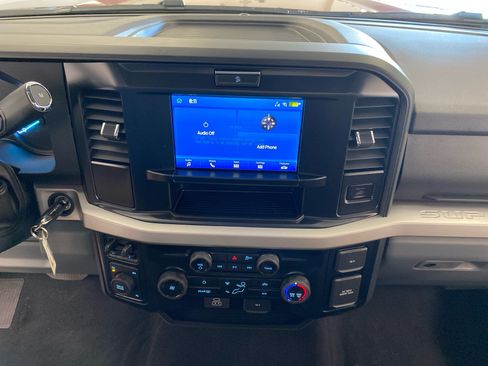 New 2026 Ford F250 XLT w/ FX4 Off-Road Package AWD/4WD image 17