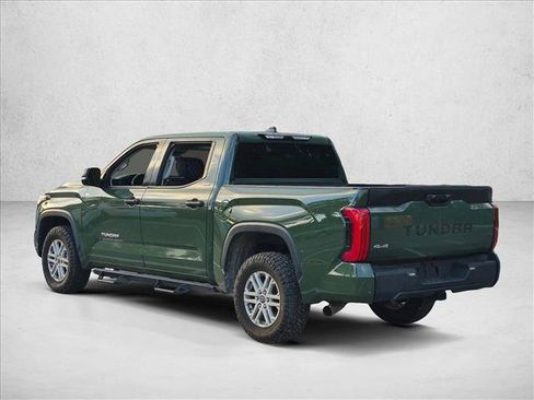 Used 2022 Toyota Tundra SR5 w/ SR5 Convenience Package AWD/4WD image 7