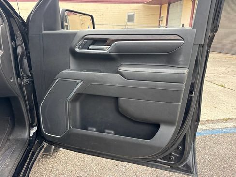 Used 2025 GMC Sierra 1500 SLT RWD image 18