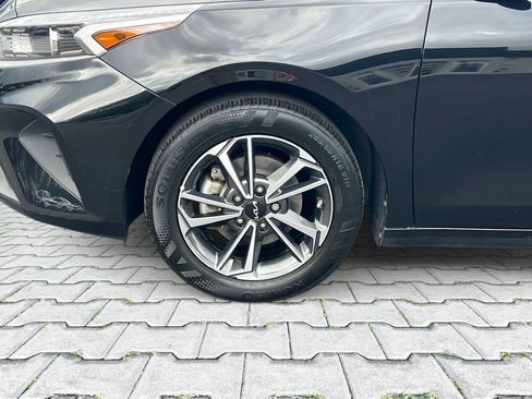 Certified 2023 Kia Forte LXS w/ LXS Technology Package FWD image 10