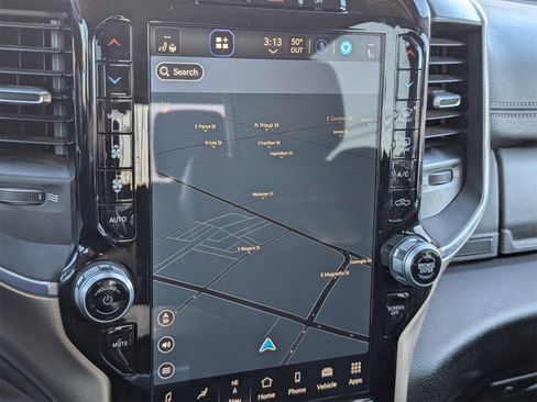 Used 2024 RAM 2500 Laramie image 17